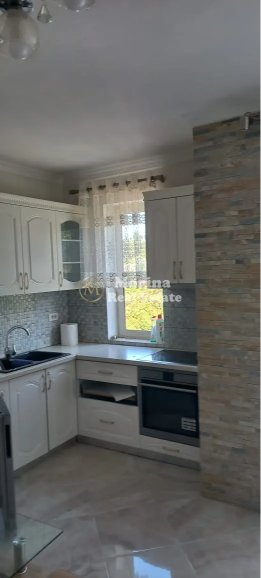 Tirane, jepet me qera apartament 1+1 Kati 5, 70 m² 370 € (Fresku)
