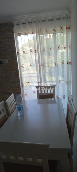 Tirane, jepet me qera apartament 1+1 Kati 5, 70 m² 370 € (Fresku)