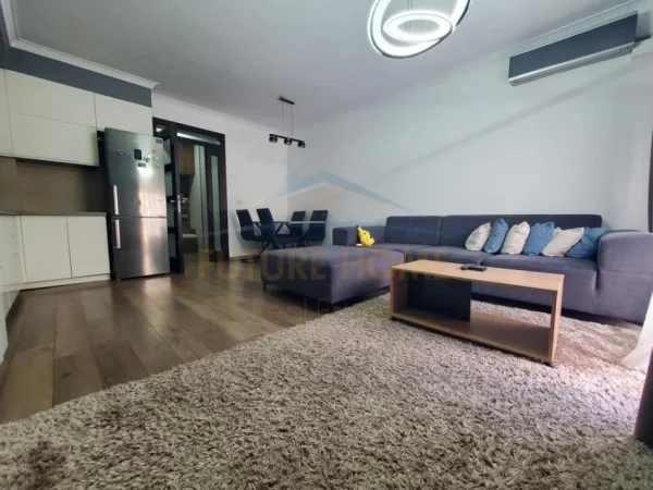 Tirane, jepet me qera apartament 2+1 Kati 4, 104 m² 450 € (PRANE RESTORANT FRESKUT)