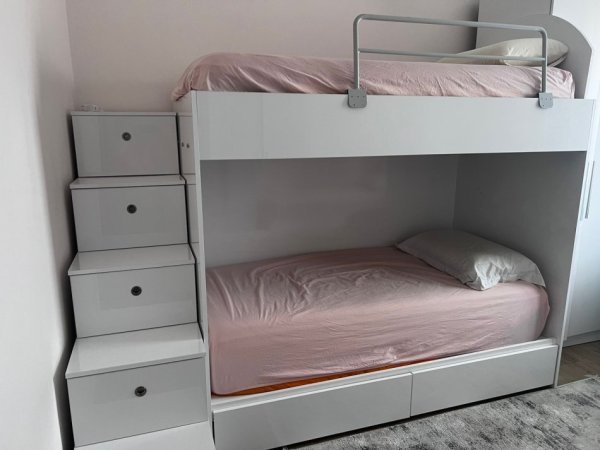 Tirane, jepet me qera apartament 2+1 Kati 3, 90 m² 600 €