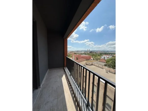 Tirane, shitet apartament 2+1 Kati 4, 98 m² 118.600 € (Paskuqan)