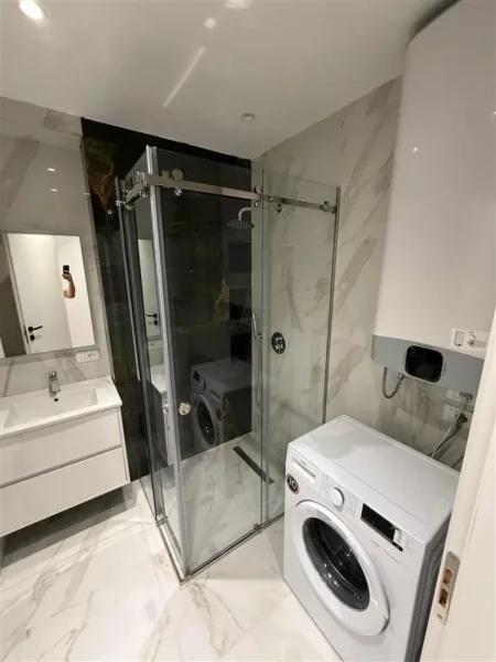 Tirane, jepet me qera apartament 2+1 Kati 5, 120 m² 1.250 € (PARKU OLIMPIK)
