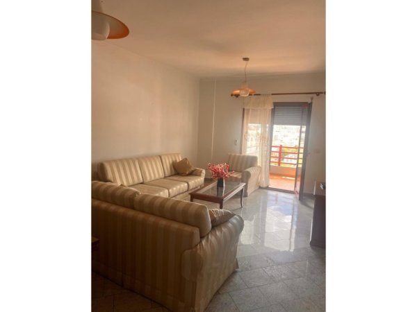 Tirane, jepet me qera apartament 2+1 Kati 9, 100 m² 600 € (Rruga e Kavajes)