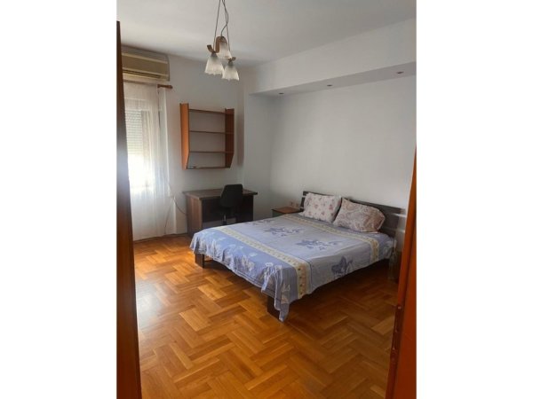 Tirane, jepet me qera apartament 2+1 Kati 9, 100 m² 600 € (Rruga e Kavajes)