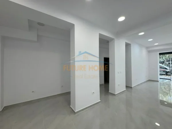 Tirane, shitet ambjent biznesi Kati 0, 64 m² 600.000 € (21 Dhjetori)