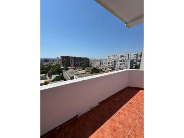 Tirane, shitet apartament 2+1 Kati 7, 100 m² 135.000 € (5 Maji)