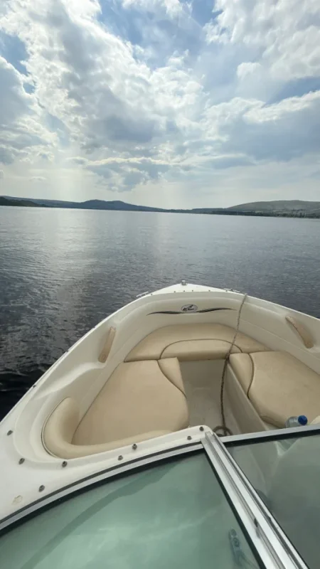 Vlore, shes Skaf SeaRay 180 BR