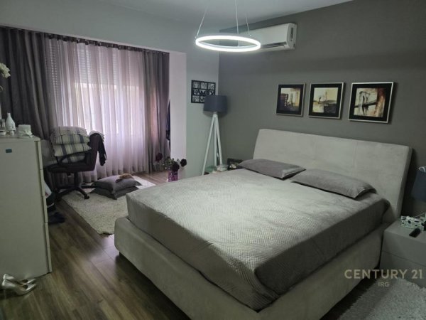 Tirane, shitet apartament 3+1 Kati 3, 115 m² 380.000 € (Bllok)