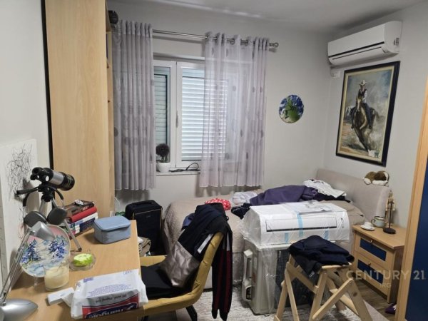 Tirane, shitet apartament 3+1 Kati 3, 115 m² 380.000 € (Bllok)