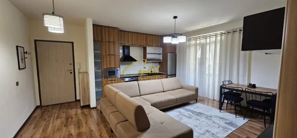 Tirane, jepet me qera apartament 1+1 Kati 4, 72 m² 600 € (RRUGA E DIBRES)