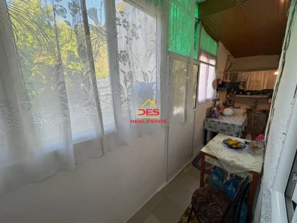 Vlore, shitet shtepi 2+1+Ballkon Kati 0, 107 m² 90.000 € (Rruga Mitaq Sallata ,Vlorë)