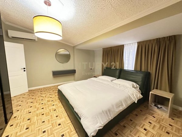 Tirane, shitet apartament+verande | Penthouse 3+1 Kati 7, 330 m² 800.000 € (Kompleksi Dinamo)