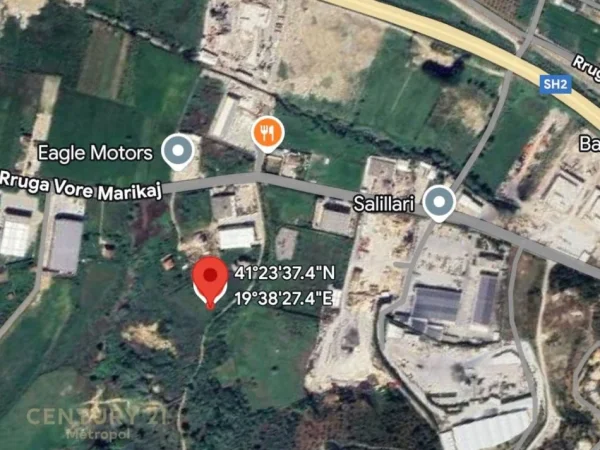 Tirane, shitet toke , 2.000 m² 110.000 € (vore)