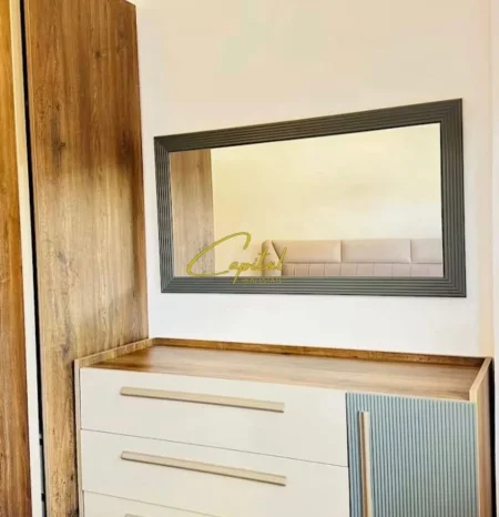 Tirane, jepet me qera apartament 1+1 Kati 1, 62 m² 650 € (QENDER)