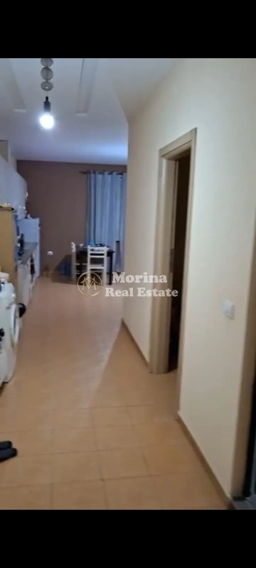 Tirane, jepet me qera apartament 2+1 Kati 1, 95 m² 400 € (Kodra e Diellit)