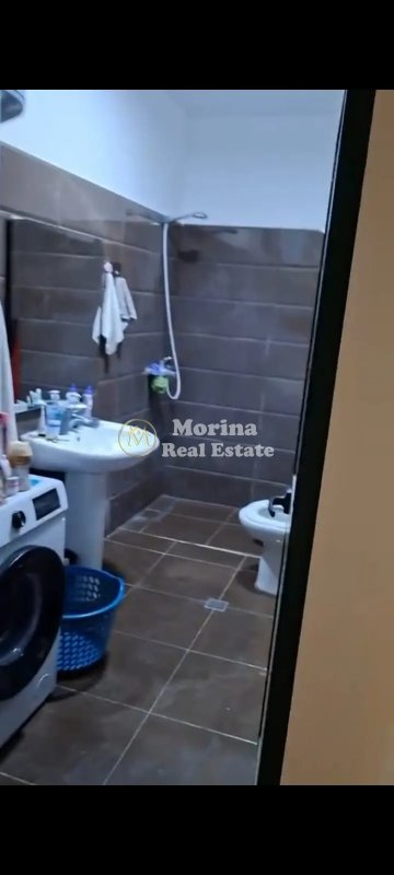 Tirane, jepet me qera apartament 2+1 Kati 1, 95 m² 400 € (Kodra e Diellit)