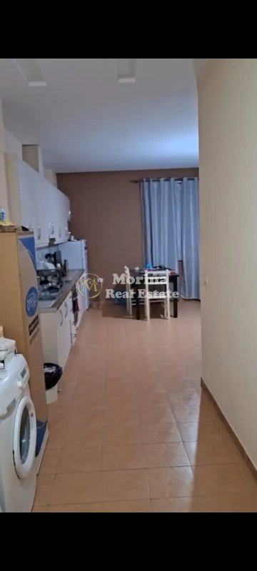 Tirane, jepet me qera apartament 2+1 Kati 1, 95 m² 400 € (Kodra e Diellit)
