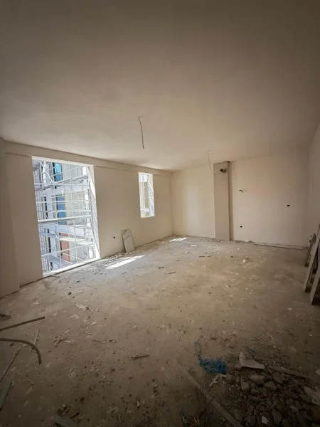 Tirane, shitet apartament 1+1+Aneks+Ballkon Kati 4, 72 m² 82.500 € (Paskuqan)