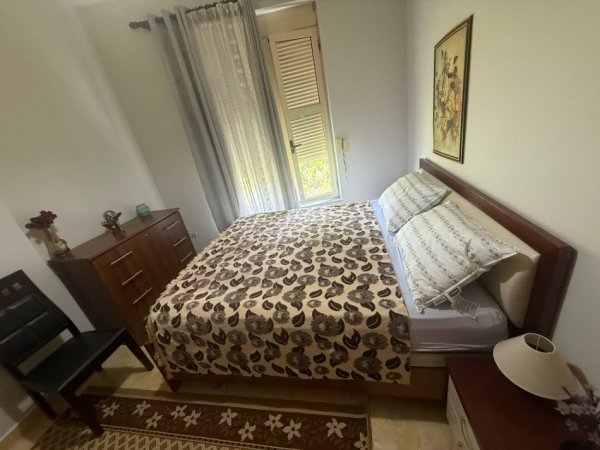 Tirane, jepet me qera apartament 1+1+Ballkon Kati 3, 53 m² 450 € (Rruga Asim Vokshi)