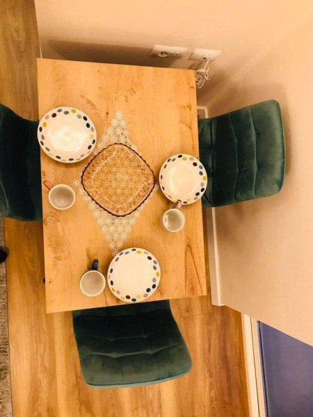 Tirane, jepet me qera apartament 1+1+Ballkon Kati 5, 65 m² 650 € (MINE PEZA)