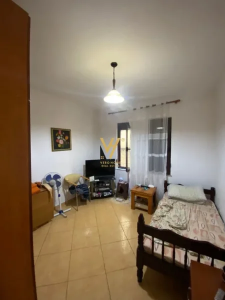 Tirane, jepet me qera apartament 2+1+Ballkon Kati 1, 105 m² 170.000 € (KODRA E DIELLIT)