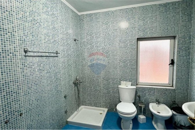 jepet me qera 2+1 Kati 6, 131 m² 450 €