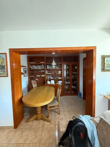 Tirane, jepet me qera apartament 2+1+Ballkon Kati 6, 100 m² 700 € (RRUGA FORTUZI)