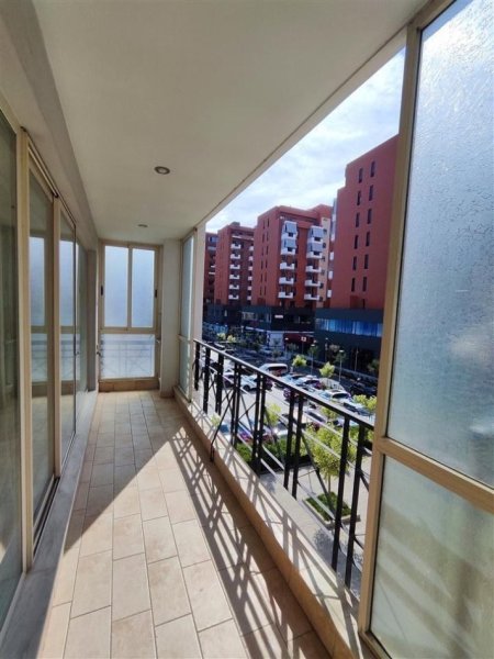 jepet me qera apartament 2+1 Kati 3, 100 m² 850 € (RRUGA KAVAJES)