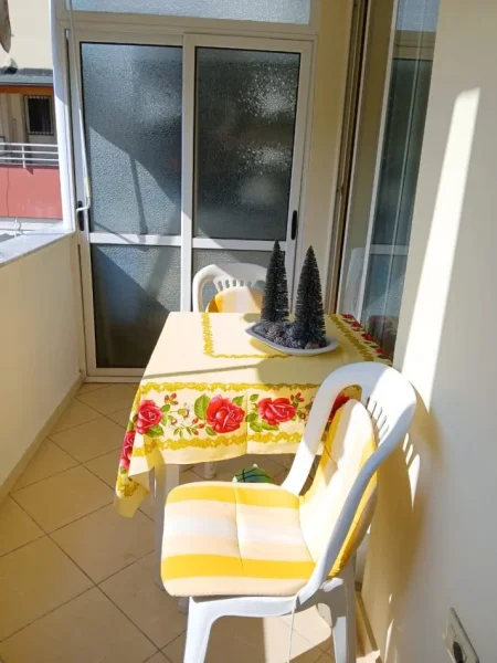 Tirane, jepet me qera apartament 2+1 Kati 3, 86 m² 600 € (KOMUNA E PARISIT)