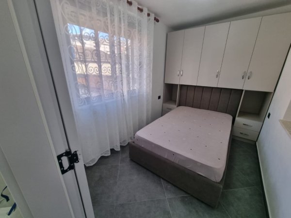 Tirane, jepet me qera apartament 2+1 Kati 2, 70 m² 650 € (Rruga Riza Cerova)