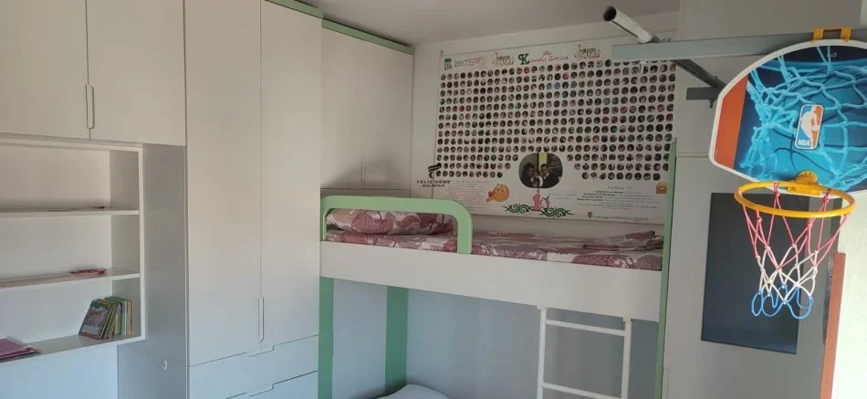 Tirane, jepet me qera apartament 2+1 Kati 3, 80 m² 600 € (SIRI KODRA)