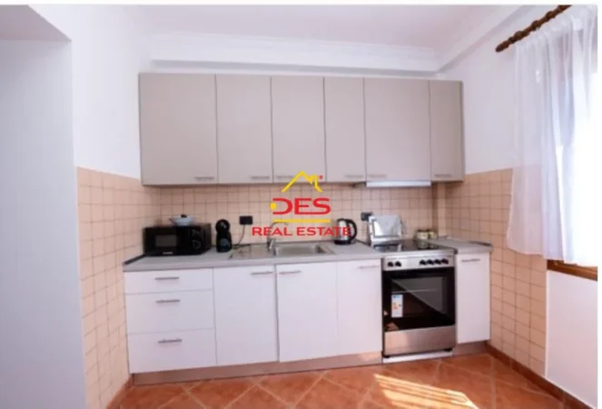 Vlore, shitet shtepi Kati 0, 130 m² (Risili)