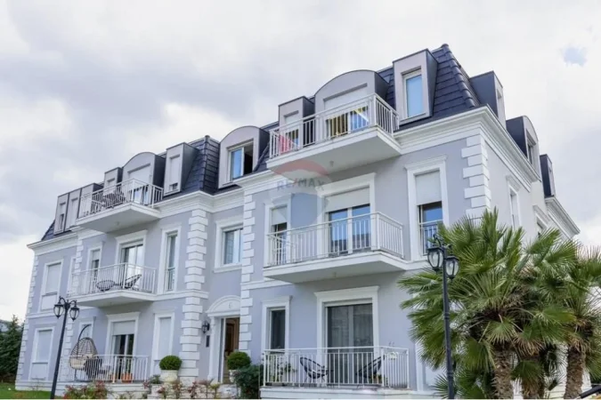 shitet apartament 2+1+Ballkon , 330.000 €