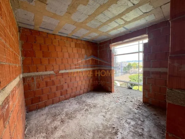 SHITET APARTAMENT 1+1 NE PASKUQAN, ME KESTE