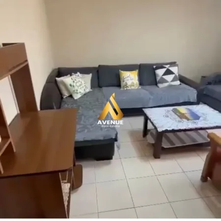 Tirane, jepet me qera garsonier 1+1 Kati 8, 45 m² 250 € (rexhep shala)