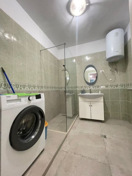 Qera, apartament 2+1+2+ Ballkon Kati 7, 110 m², Komuna e Parisit, (Kompleksi Kika 1), 700 Euro/Muaj