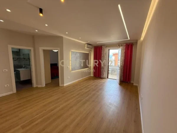 Tirane, shitet apartament 1+1 Kati 1, 76 m² 140.000 € (Kodra e Diellit)