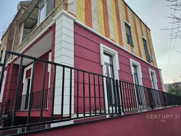 Tirane, jepet me qera ambjent biznesi Kati 1, 400 m² 4.800 € (Rr. Bardhyl)