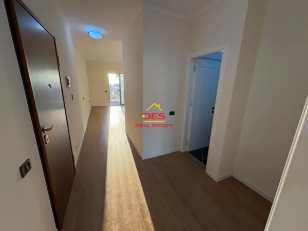 Vlore, shitet apartament 2+1+Ballkon Kati 11, 116 m² (Rruga Çajupi)