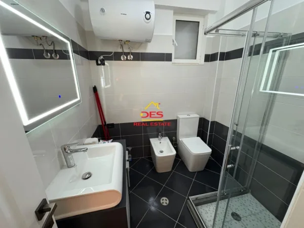 Vlore, shitet apartament 2+1+Ballkon Kati 11, 116 m² (Rruga Çajupi)