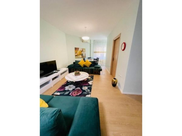 Tirane, jepet me qera apartament 1+1 Kati 2, 76 m² 600 € 