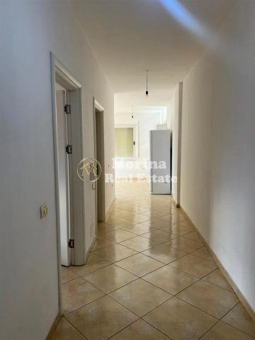 Tirane, jepet me qera apartament 2+1 Kati 4, 110 m² 300 € (Fresku)