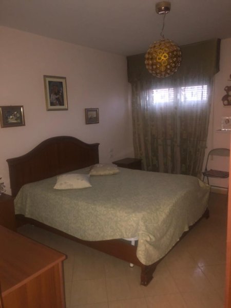 Tirane, jepet me qera apartament 1+1 Kati 3, 74 m² 500 € (Zogu i Zi)