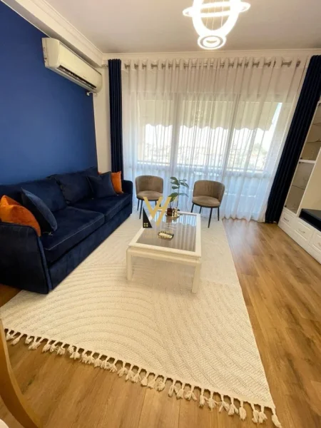 Tirane, shitet apartament 1+1+Ballkon Kati 3, 70 m² 170.000 € (RRUGA E DIBRES)