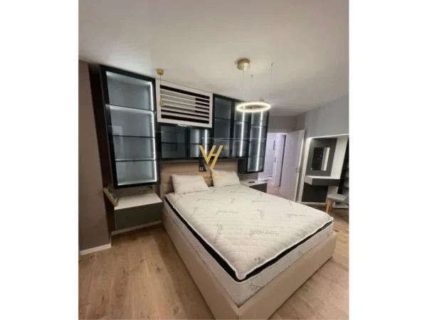 Tirane, jepet me qera apartament 3+1+Ballkon Kati 3, 140 m² 1.200 € (KODRA E DIELLIT 2)