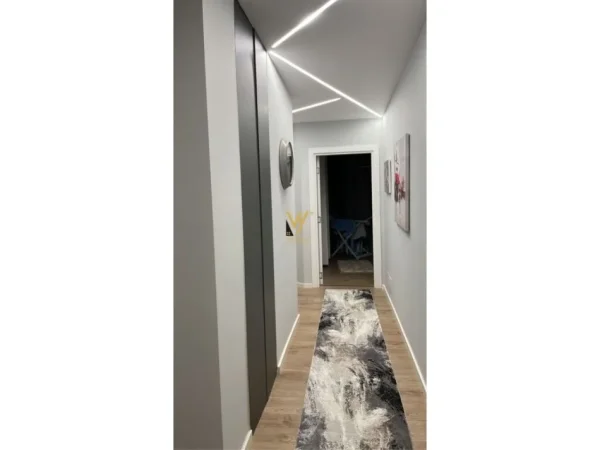 Tirane, jepet me qera apartament 3+1+Ballkon Kati 3, 140 m² 1.200 € (KODRA E DIELLIT 2)