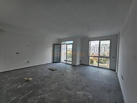 Tirane, shitet apartament 2+1+2+Ballkon Kati 3, 124 m² 208.000 € (Bulevardi i Ri)