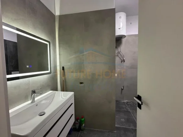 SHITET APARTAMENT 1+1 NE SARANDE PRANE HOTEL BUTRINTI