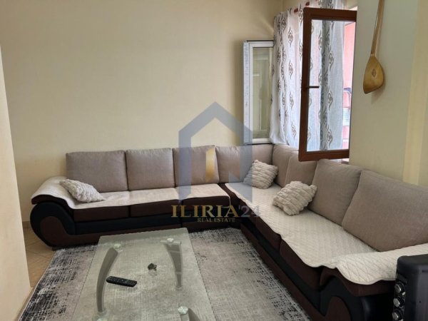 Tirane, shes apartament 2+1+Ballkon Kati 5, 113 m² 141.250 € (Pallatet e Verdha)