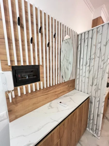 Tirane, jepet me qera apartament 1+1+Ballkon Kati 4, 650 € (Tefta Tashko Koco)